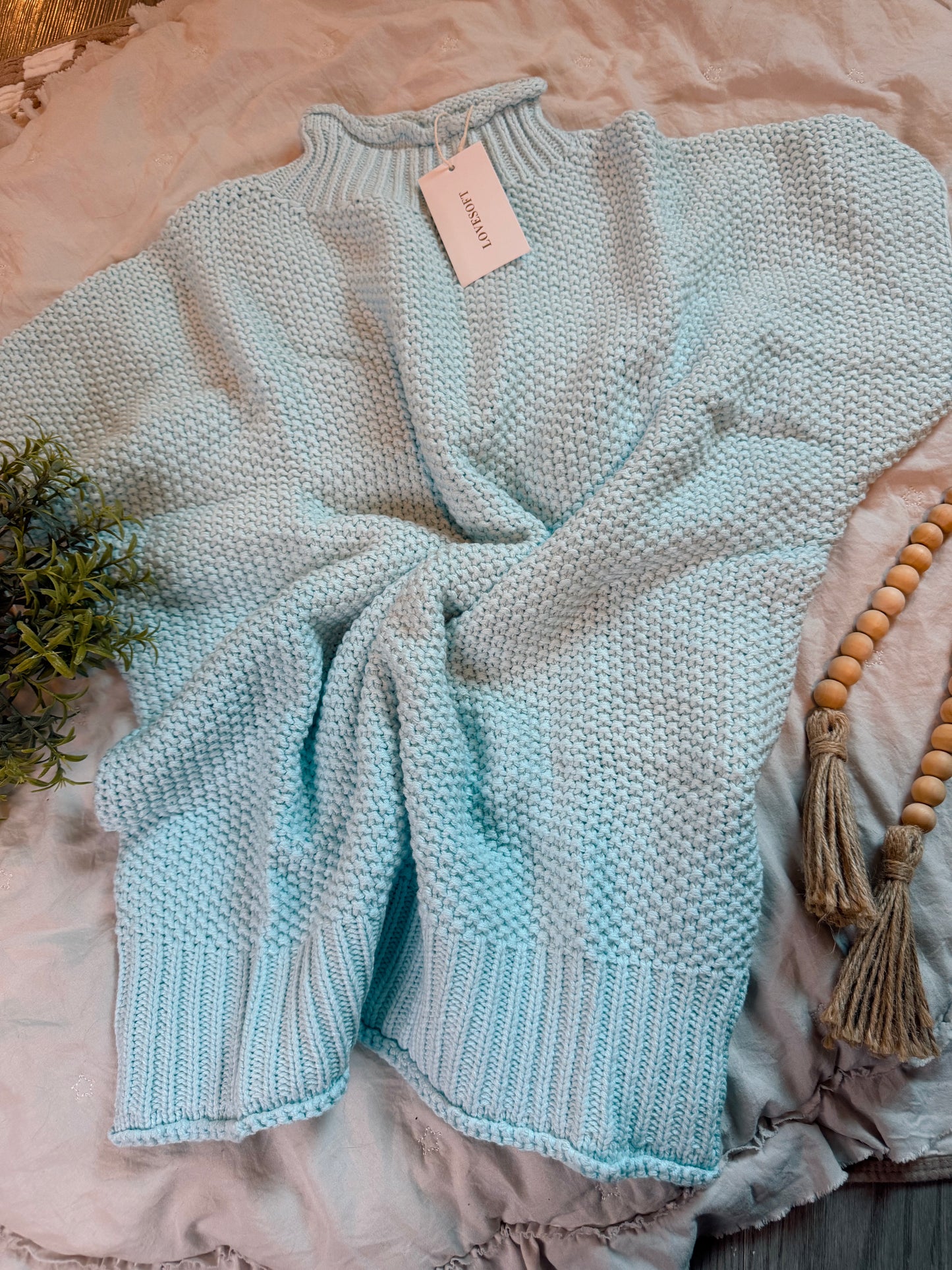 Short sleeve sweater